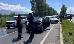 Erzincan’da 4 Araç Birbirine Girdi