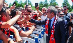 Chobani CEO'su Hamdi Ulukaya'dan Erzincanspor'a destek