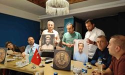 Aşık Sümmani Baba'nın gerçeğe en yakın rölyefi ve hatıra madalyonu tanıtıldı