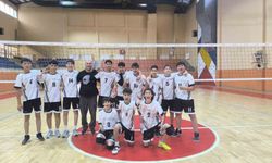 Erzincan ANALİG Erkek Voleybol Takımı Grup Birincisi Oldu
