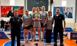 Erzincanlı Badmintoncular Artvin’de Çifte Şampiyonluk Yaşadı