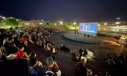 Esentepe'de açık hava sinema geceleri!