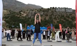 Ergan Dağı’nda 100’ün Üzerinde Kadın Step Aerobikte Buluştu