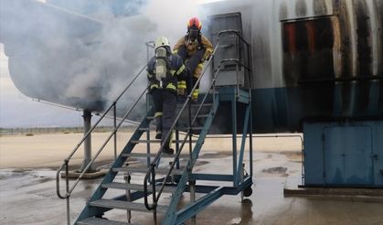 Üçüncü havalimanı personeli olası uçak yangınlarına hazır