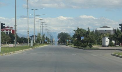 4 günlük kısıtlamanın ilk gününde Erzincan boş kaldı