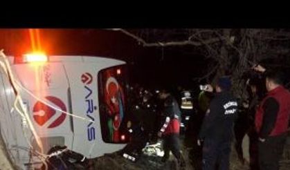 Erzincan’da kaza 1 ölü 33 yaralı