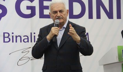 Binali Yıldırım iftarda Erzincanlılar ile buluştu