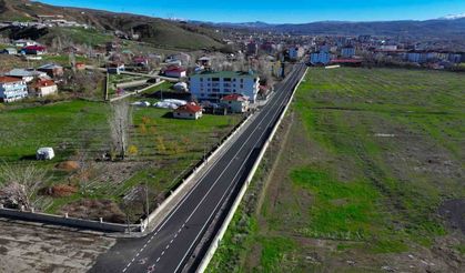 Bingöl Belediyesi yol yapım çalışmalarını sürdürüyor