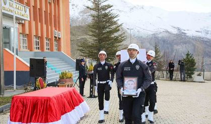 Kalp krizi geçiren polis memuru törenle memleketine uğurlandı