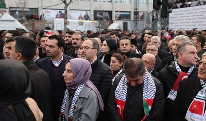 AK Partili Kasapoğlu ’Şehitlere Saygı ve Filistin’e Destek Yürüyüşü’ne katıldı