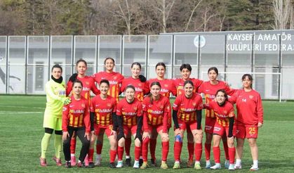 Kadınlar 1. Lig: Kayseri Kadın FK: 3 - Sakarya Kadın FK: 0