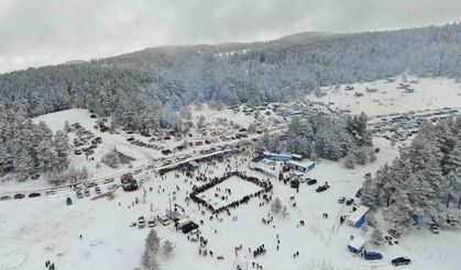 Türkiye’nin dört bir yanından binlerce kişi 3. Kastamonu Araç Yayla Kış Festivali’nde buluştu