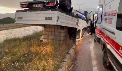 Elazığ-Bingöl Yolunda Peş Peşe Kaza: 7 Kişi Yaralandı