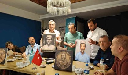 Aşık Sümmani Baba'nın gerçeğe en yakın rölyefi ve hatıra madalyonu tanıtıldı