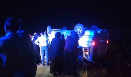 Sivas'ta minibüs devrildi: 7 yaralı