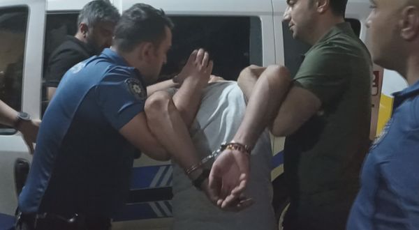 Erzincan’da olay yerine giden polis memuru bacağından bıçaklandı