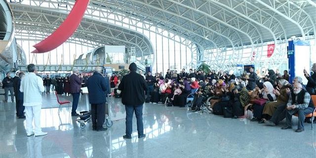 Erzincan’da umre yolcuları dualarla uğurlandı