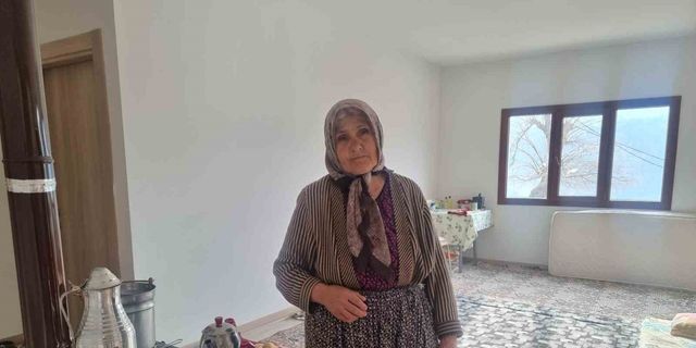 Fatma Teyze yeni evine kavuştu: Bu kez sevinç gözyaşı döktü