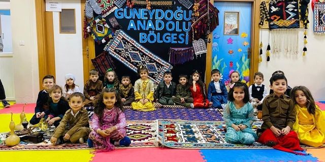 Minik öğrenciler Güneydoğu Anadolu kültürünü okullarında yaşattı