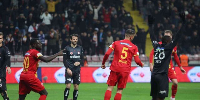 Spor Toto Süper Lig: Kayserispor: 3 - Sivasspor: 0 (İlk yarı)