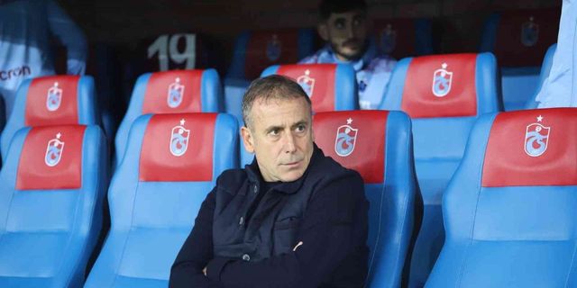 Spor Toto Süper Lig: Trabzonspor: 1 - İstanbulspor: 0 (İlk yarı)