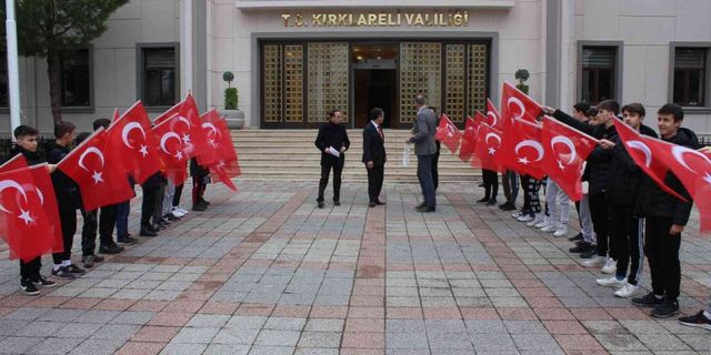 Türkiye 1’incisi memleketinde coşkuyla karşılandı