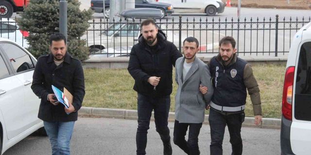 Karaman’da telefon işletmecisi anneyi bıçakla yaralayıp oğlunu öldüren zanlı tutuklandı