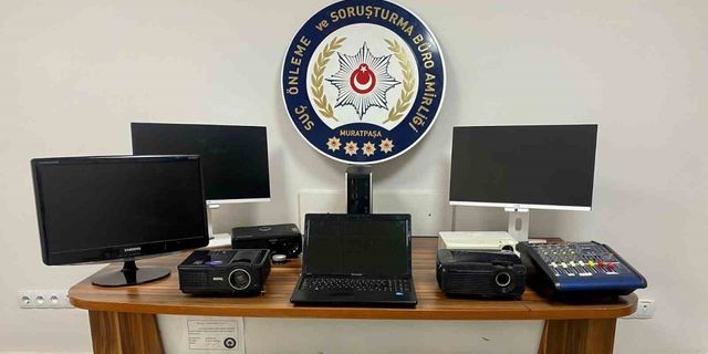 Antalya’da 8 ayrı hırsızlık olayının şüphelisi 5 kişi yakalandı