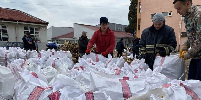Bartın’da deprem bölgeleri için gönüllü seferberlik hali sürüyor