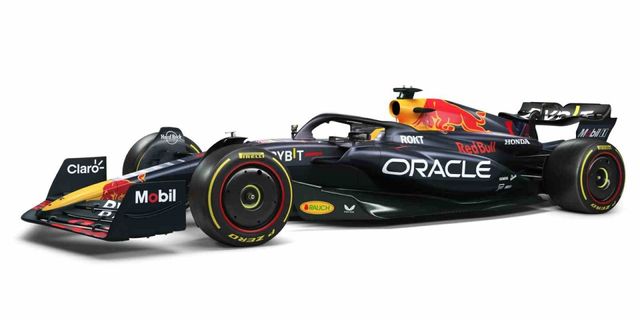 Red Bull Racing, yeni aracı RB19’u tanıttı