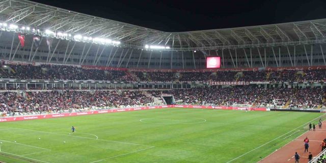 Sivasspor - Beşiktaş maçının biletleri satışa çıktı