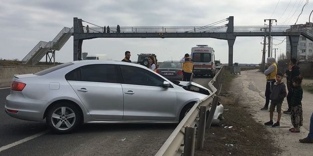 Tekirdağ’da ambulans ile otomobil çarpıştı: 2 yaralı