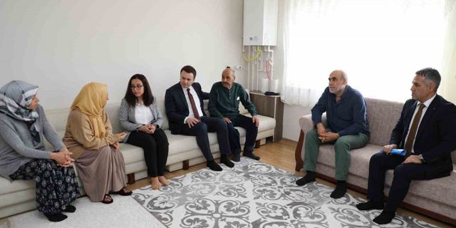 Erzincan’a gelen afetzede aileler ziyaret edildi