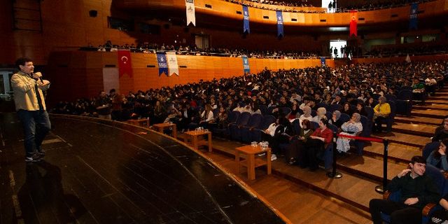 Bursa'da gençlere YKS için 'Bonus Hoca' dopingi