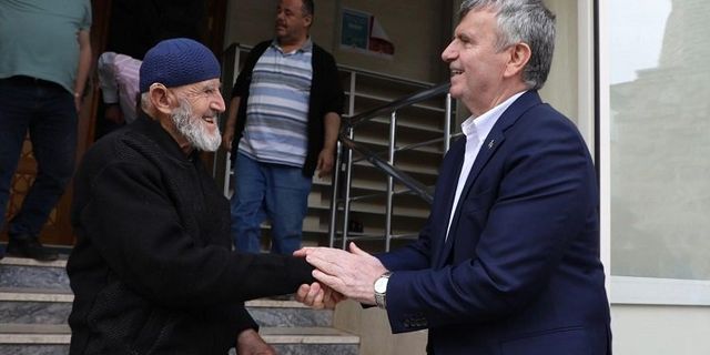 Tahir Akyürek'ten teşekkür ziyareti