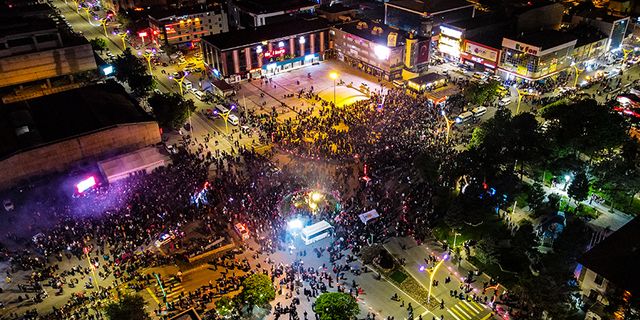 Erzincan’da Erdoğan’ın zaferi kutlandı