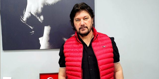 Sanatçı Ahmet Şafak'tan 100. Yıl Marşı: "Nice Yüzyıllara Türkiye Cumhuriyetim"