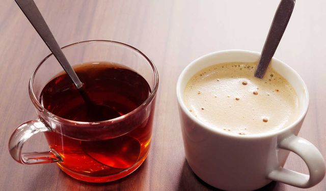 Çay ve kahve su içmenin yerine geçer mi?