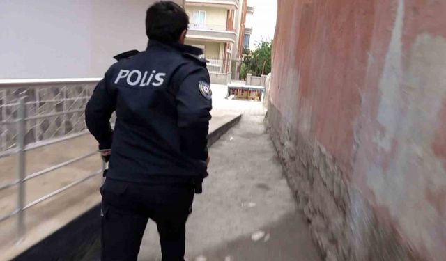 Aksaray’da nefes kesen polis hırsız kovalamacası