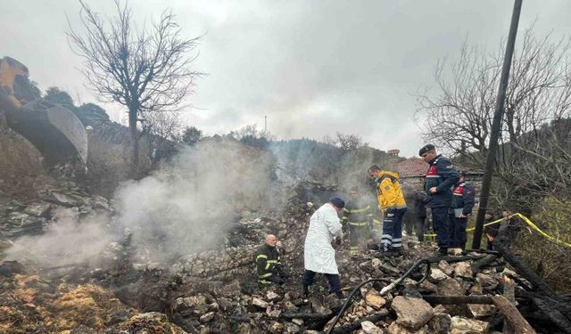 Burdur’da ev yangını: Yaşlı kadın hayatını kaybetti