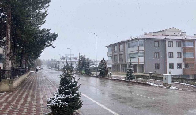 Çankırı’nın kuzeyinde kar yağışı etkili olmaya başladı