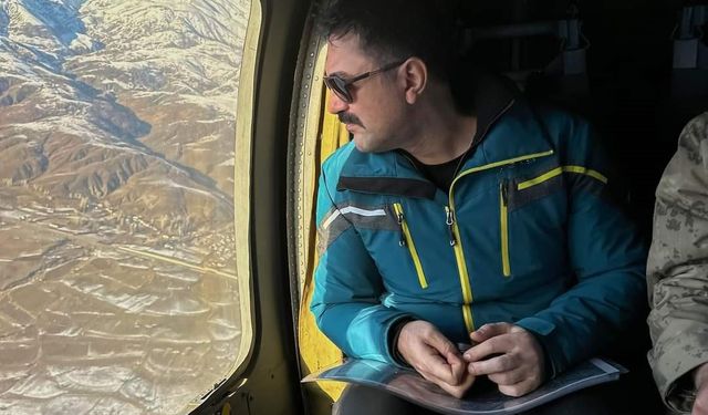 Vali Tekbıyıkoğlu, fay güzergahında incelemelerde bulundu