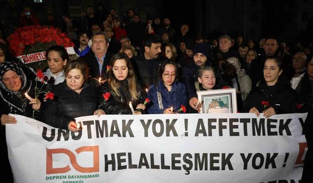 Adana’da depremin yıl dönümde gözyaşları sel oldu
