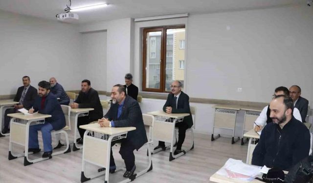 Sivas’ta din görevlilerine vaaz eğitimi veriliyor