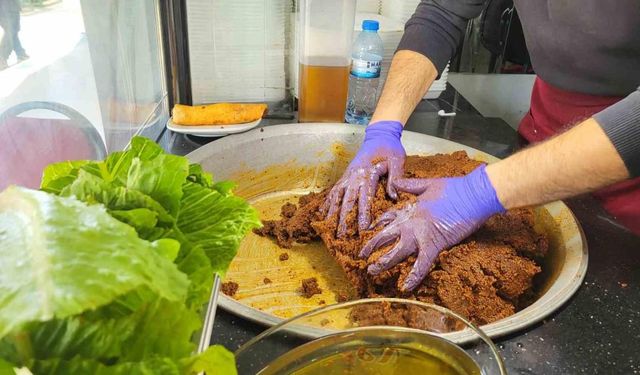 Adıyaman’ın eşsiz lezzeti çiğköfte Ramazan’da da sofralarda