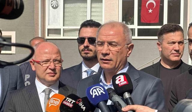 AK Parti Genel Başkan Vekili Efkan Ala ve İl Başkanı Gürkan oyunu kullandı