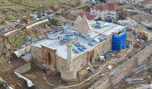 Anadolu’nun en kıymetli camisinde 9 yıllık hasret son buluyor