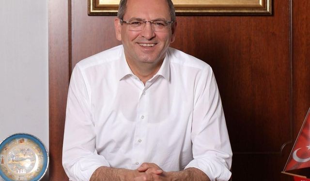 Ayvalık Belediye Başkanı Mesut Ergin, “Ayvalık’a hizmet vermeyenler şimdi bol bol vaatler sıralıyor”