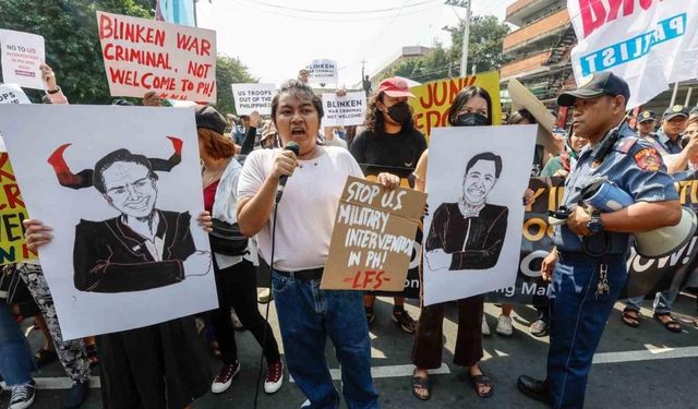 Blinken, Filipinler’de protesto edildi: "Savaş suçlusu, hoş gelmedin"