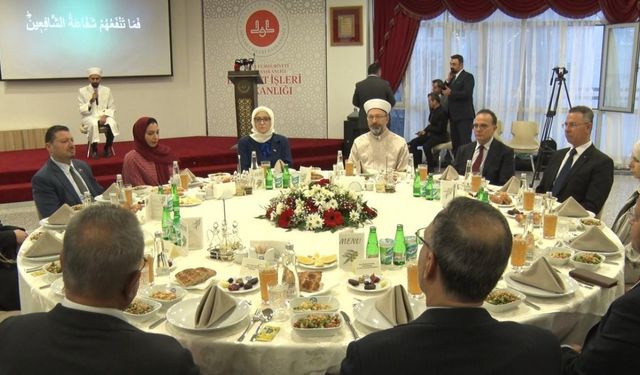 Diyanet, İslam ülkeleri büyükelçilerini iftar sofrasında ağırladı